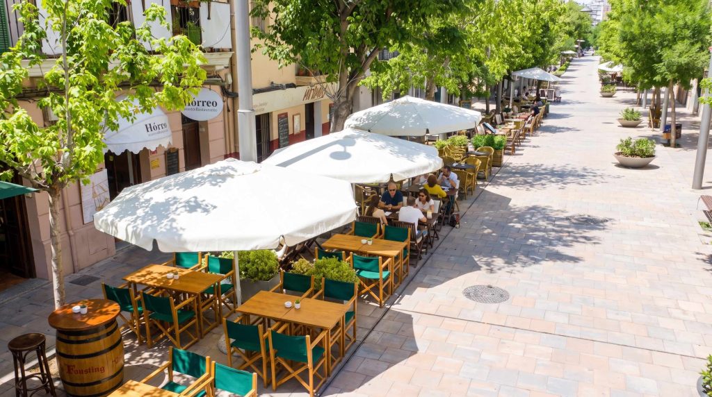 Enjoying things to do in Santa Catalina in Palma
