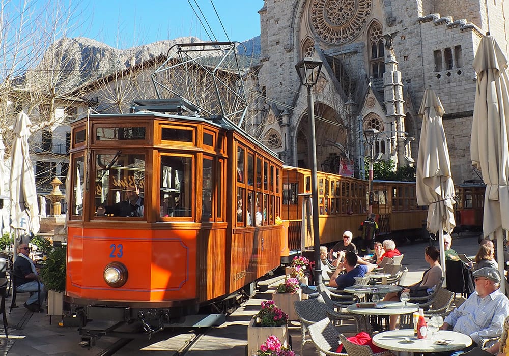 scenic train to Sóller